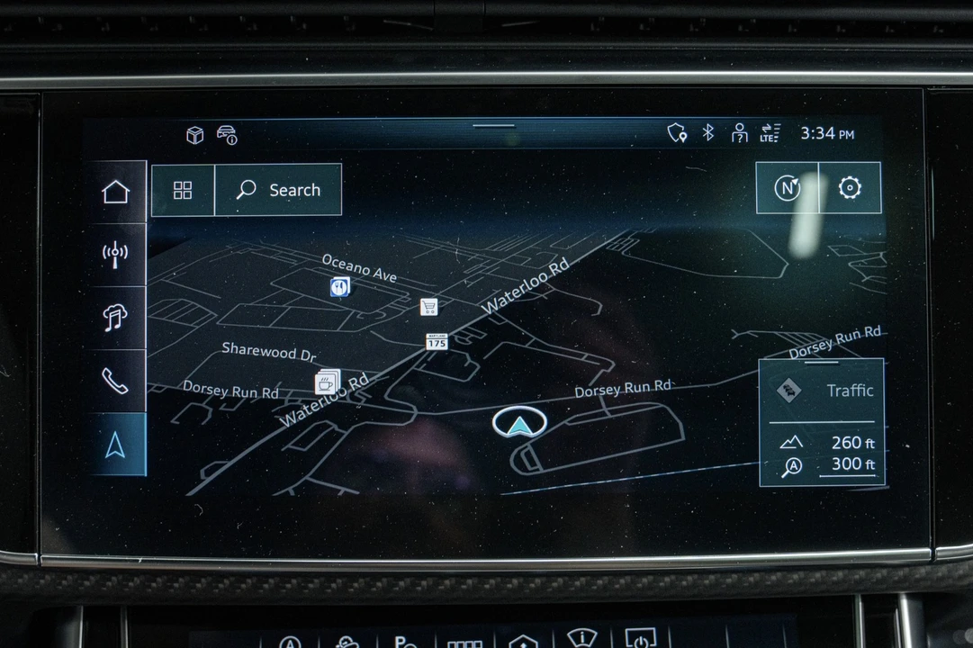 2024 Audi SQ8 - Image 16 of 21