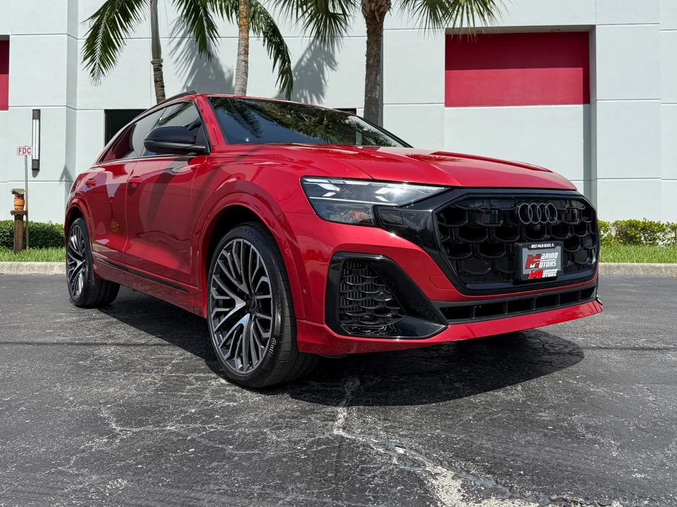 2024 Audi SQ8 - Image 3 of 21