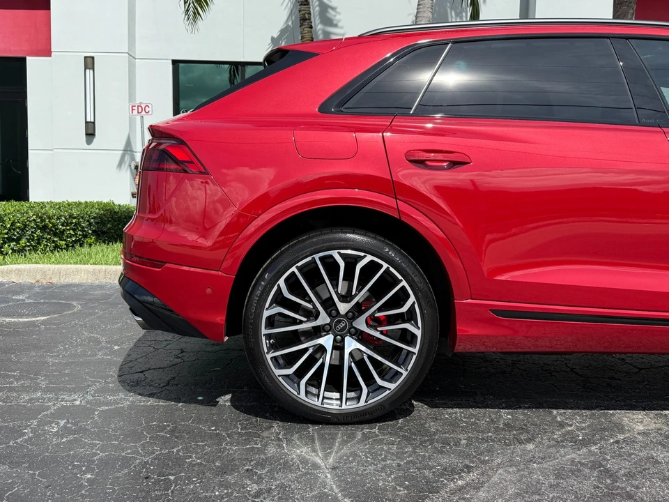 2024 Audi SQ8 - Image 9 of 21
