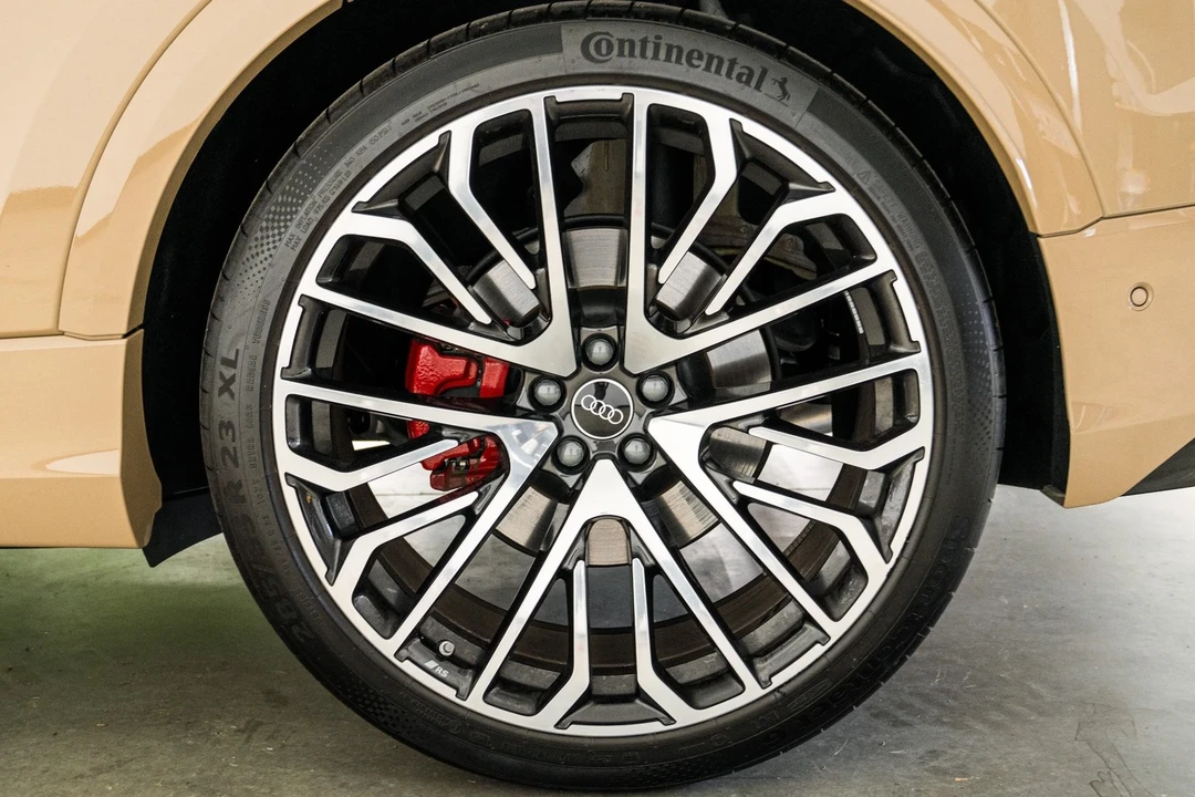 2024 Audi SQ8 - Image 10 of 21
