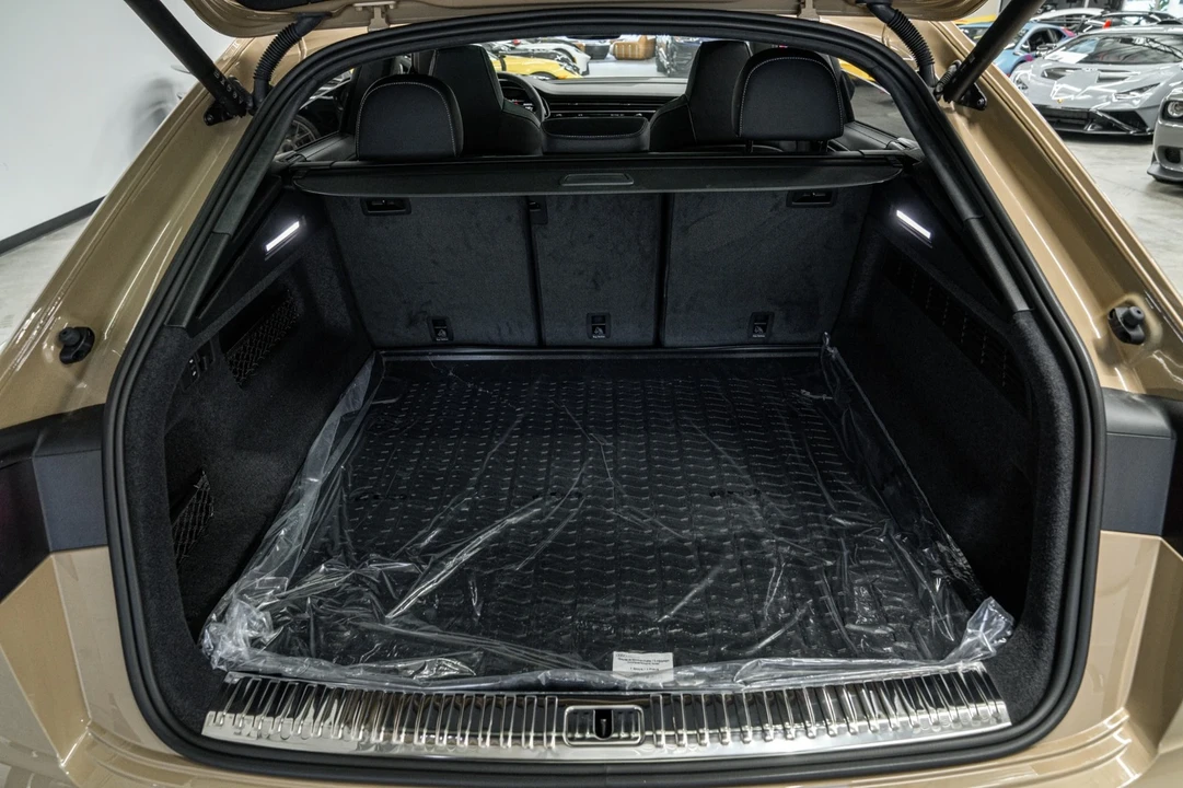 2024 Audi SQ8 - Image 17 of 21