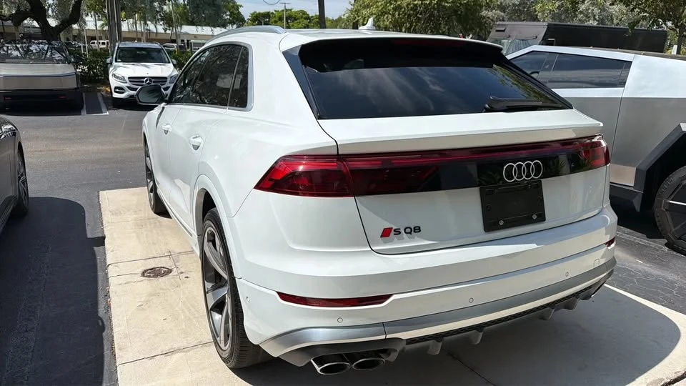 2024 Audi SQ8 - Image 3 of 9