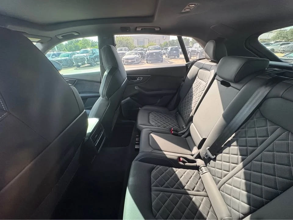 2024 Audi SQ8 - Image 10 of 10