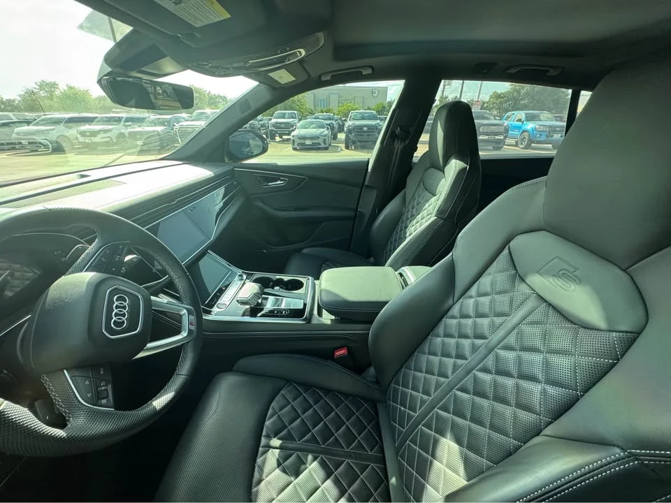 2024 Audi SQ8 - Image 9 of 10