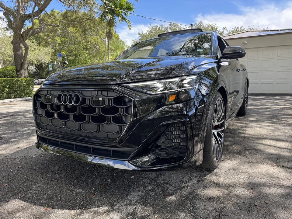 2024 Audi SQ8 - Image 10 of 31