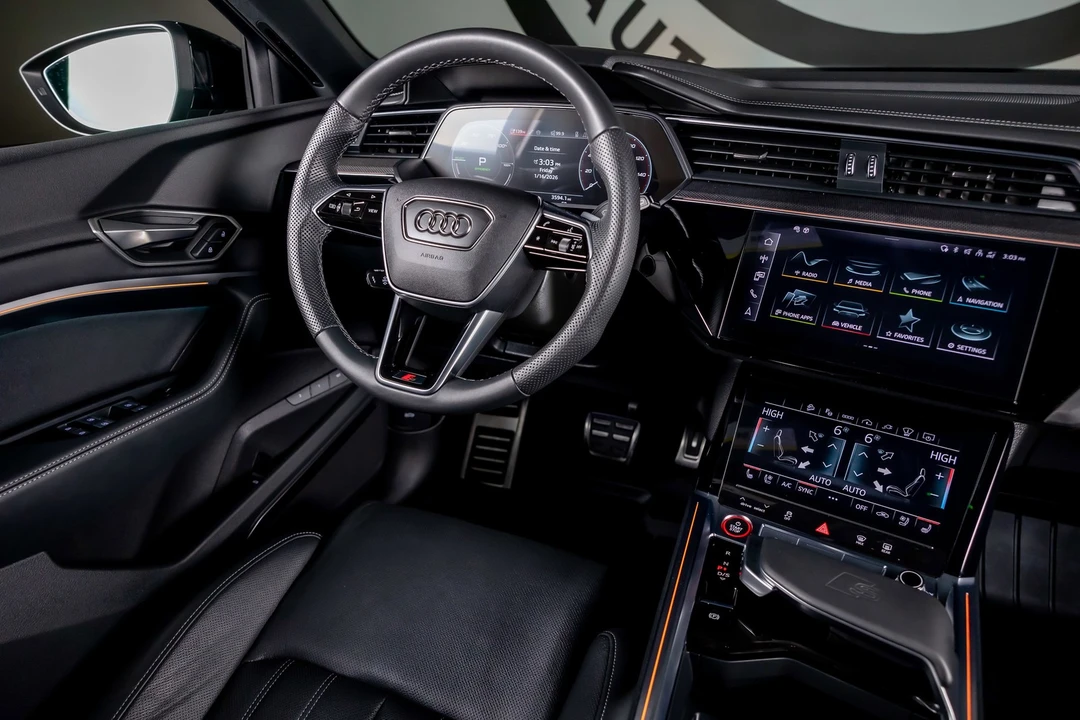 2024 Audi SQ8 e-tron - Image 7 of 21
