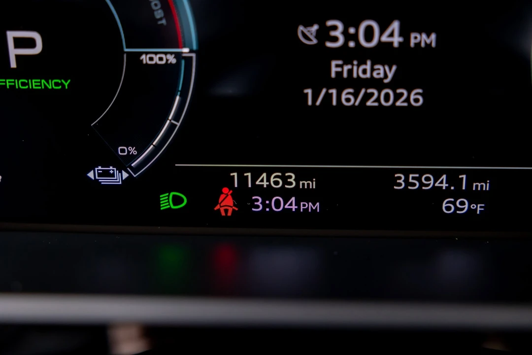 2024 Audi SQ8 e-tron - Image 14 of 21