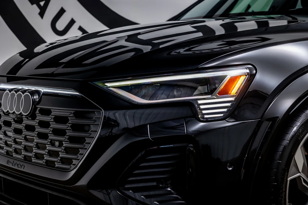 2024 Audi SQ8 e-tron - Image 15 of 21