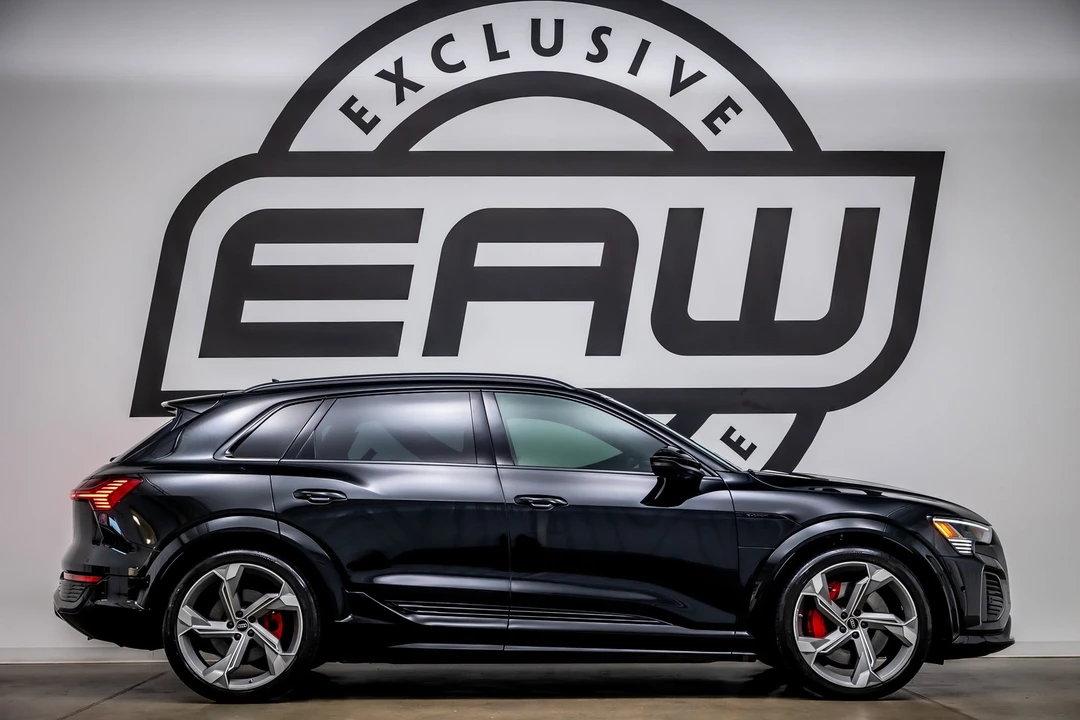 2024 Audi SQ8 e-tron - Image 9 of 21