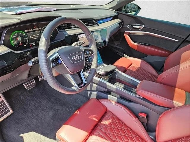 2024 Audi SQ8 e-tron - Image 10 of 20
