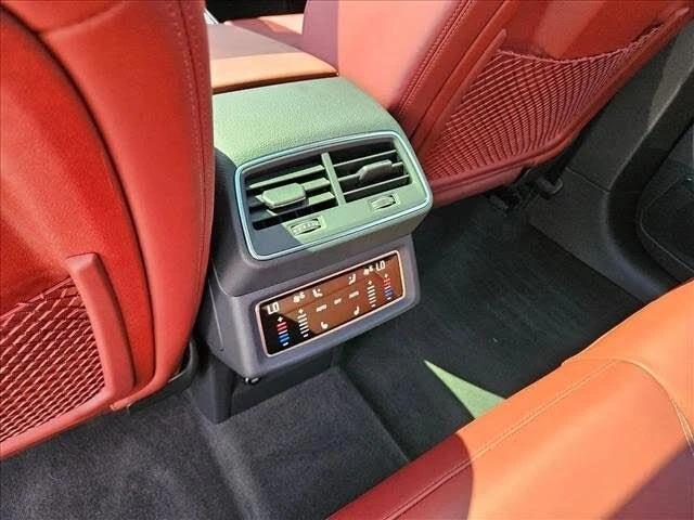 2024 Audi SQ8 e-tron - Image 18 of 20