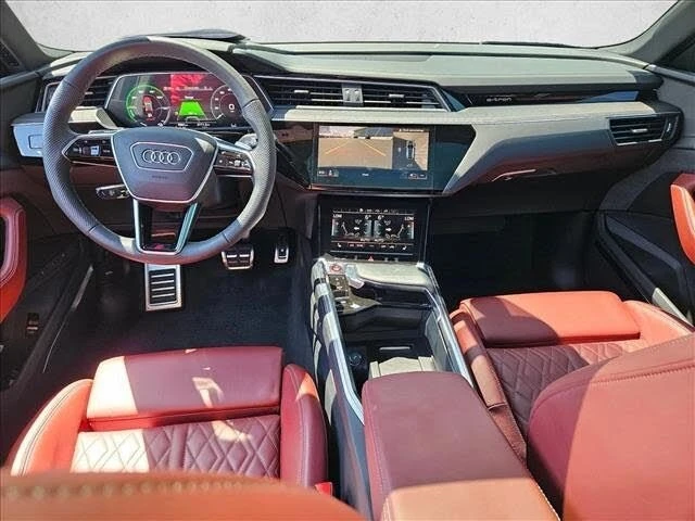 2024 Audi SQ8 e-tron - Image 17 of 20