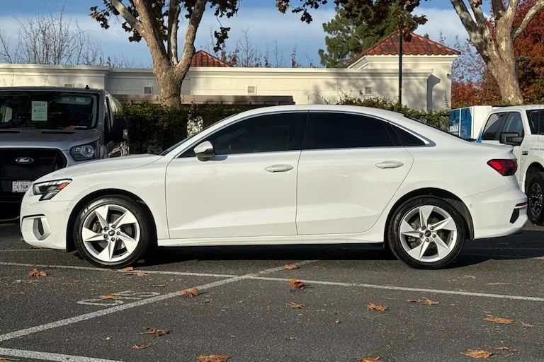 2024 Audi 8Y A3 - Image 3 of 10