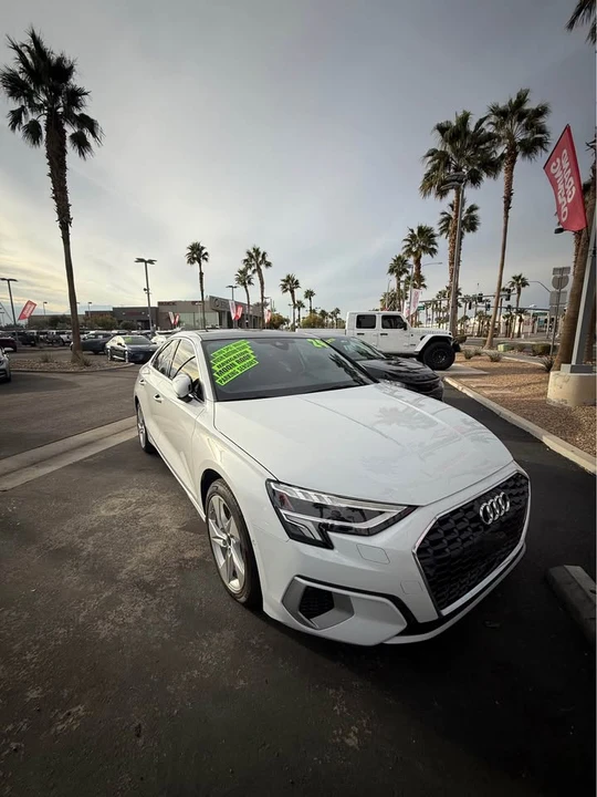 2024 Audi 8Y A3 - Image 2 of 3