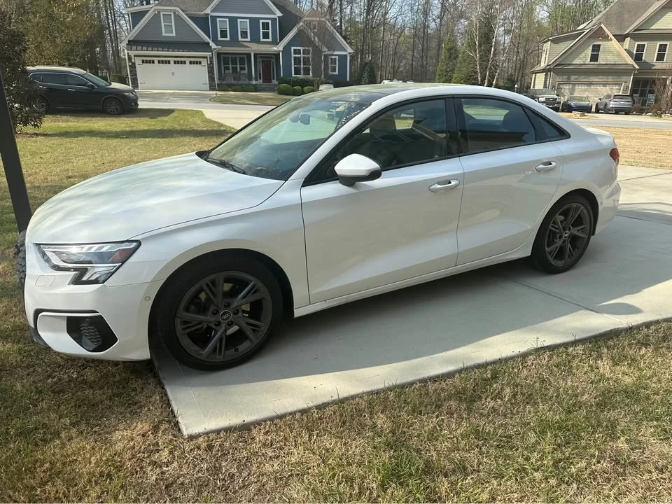 2024 Audi 8Y A3 - Image 2 of 9