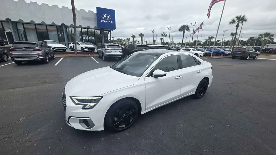 2024 Audi 8Y A3 - Image 2 of 6