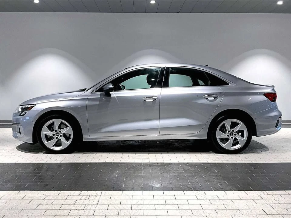 2024 Audi 8Y A3 - Image 2 of 19