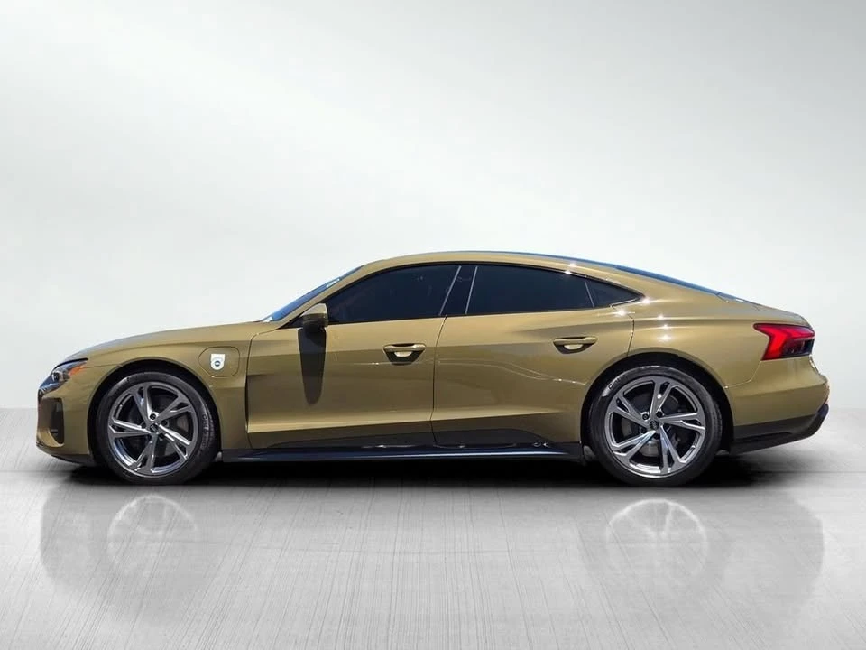 2024 Audi e-tron GT - Image 7 of 19