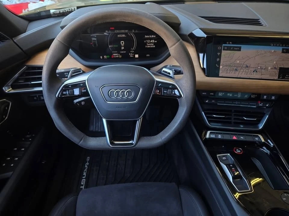2024 Audi e-tron GT - Image 15 of 19
