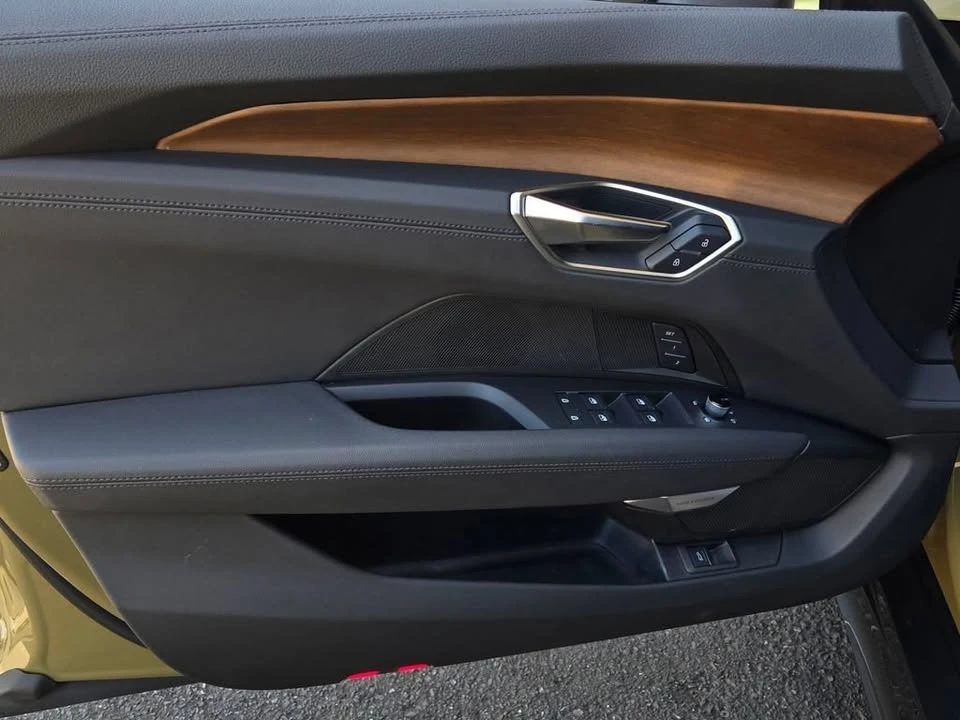 2024 Audi e-tron GT - Image 11 of 19