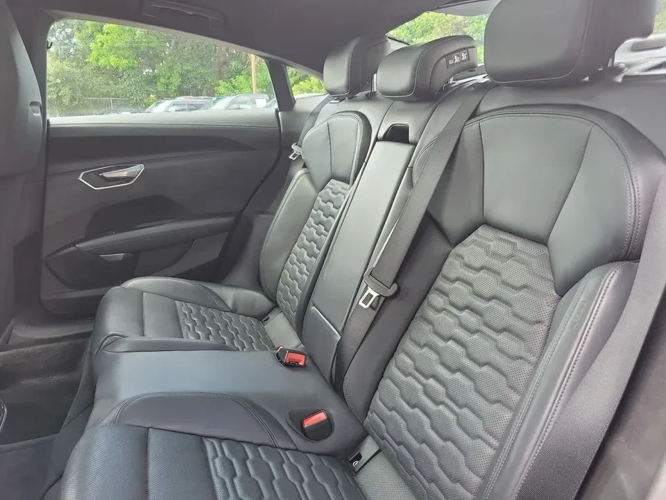 2024 Audi e-tron GT - Image 9 of 9