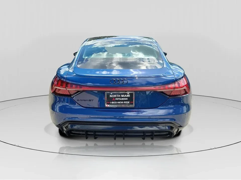2024 Audi e-tron GT - Image 6 of 9