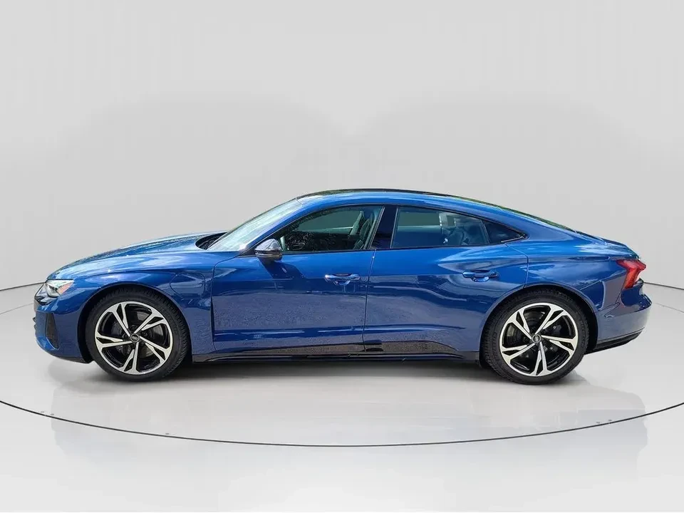 2024 Audi e-tron GT - Image 3 of 9