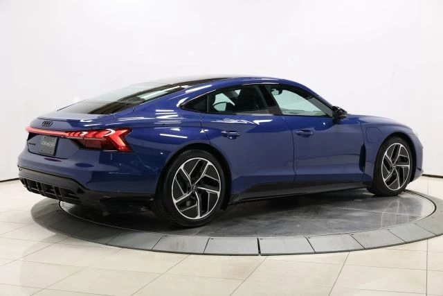 2024 Audi e-tron GT - Image 4 of 12