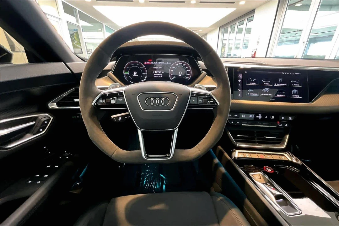 2024 Audi e-tron GT - Image 6 of 12