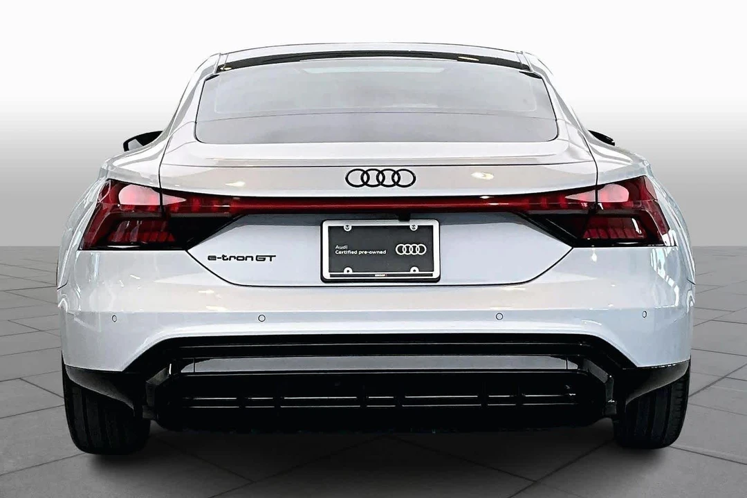 2024 Audi e-tron GT - Image 5 of 12