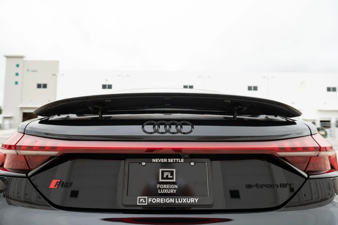 2024 Audi e-tron GT - Image 6 of 21