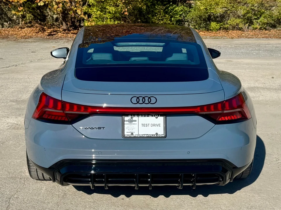 2024 Audi e-tron GT - Image 6 of 12