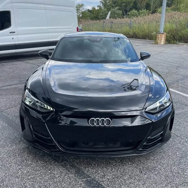 2024 Audi e-tron GT - Image 2 of 9