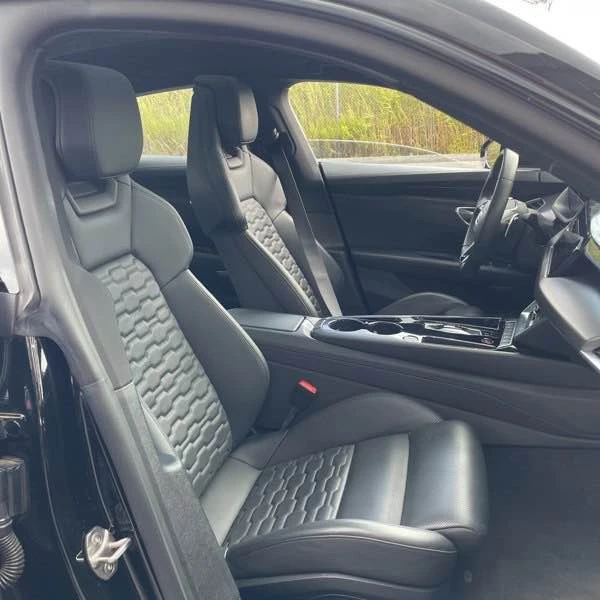 2024 Audi e-tron GT - Image 7 of 9