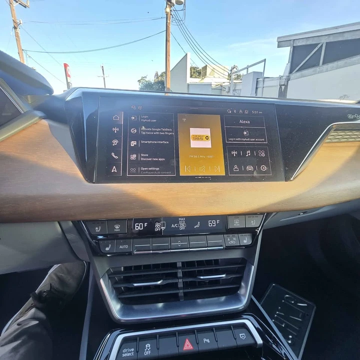 2024 Audi e-tron GT - Image 3 of 9