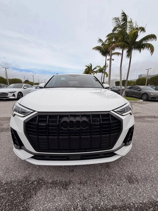 2024 Audi F3 Q3 - Image 2 of 12