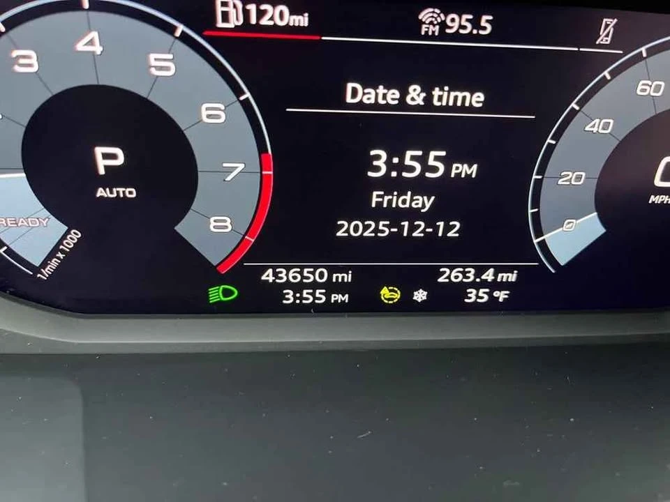 2024 Audi F3 Q3 - Image 3 of 11