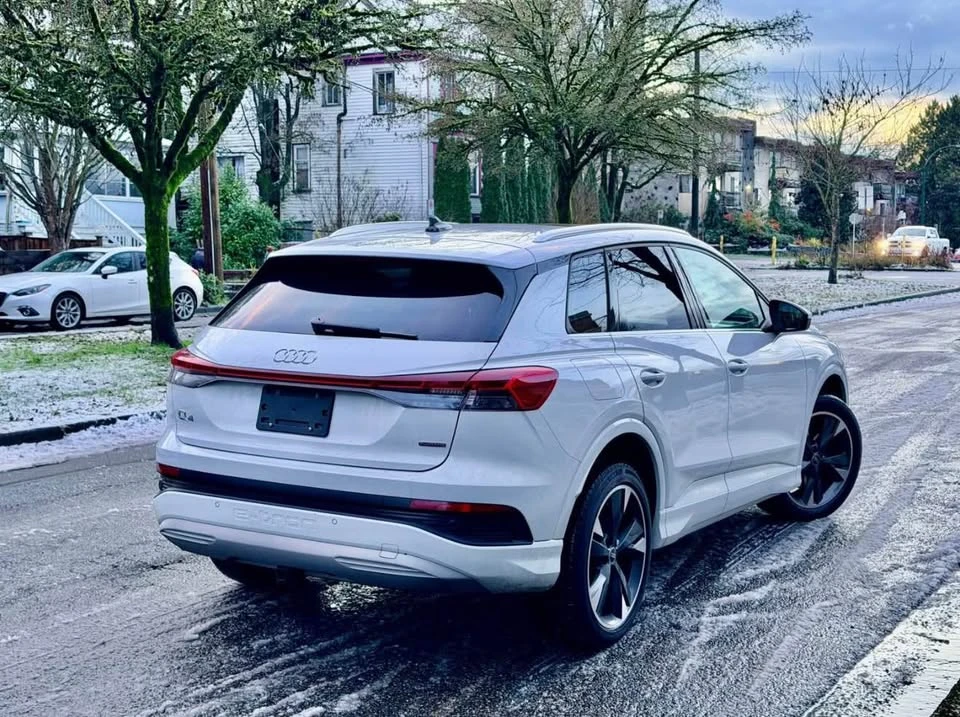 2024 Audi Q4 e-tron - Image 6 of 13