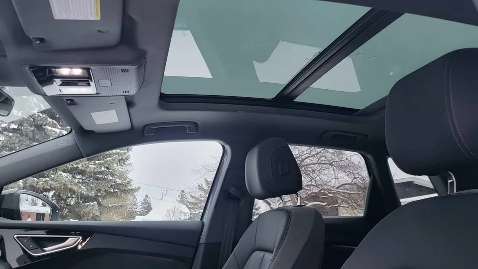 2024 Audi Q4 e-tron - Image 7 of 13