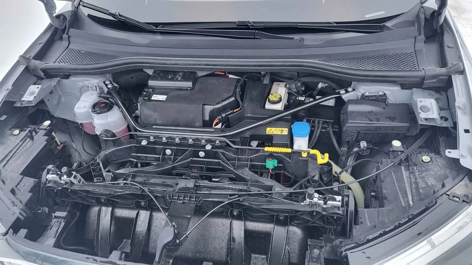 2024 Audi Q4 e-tron - Image 9 of 13
