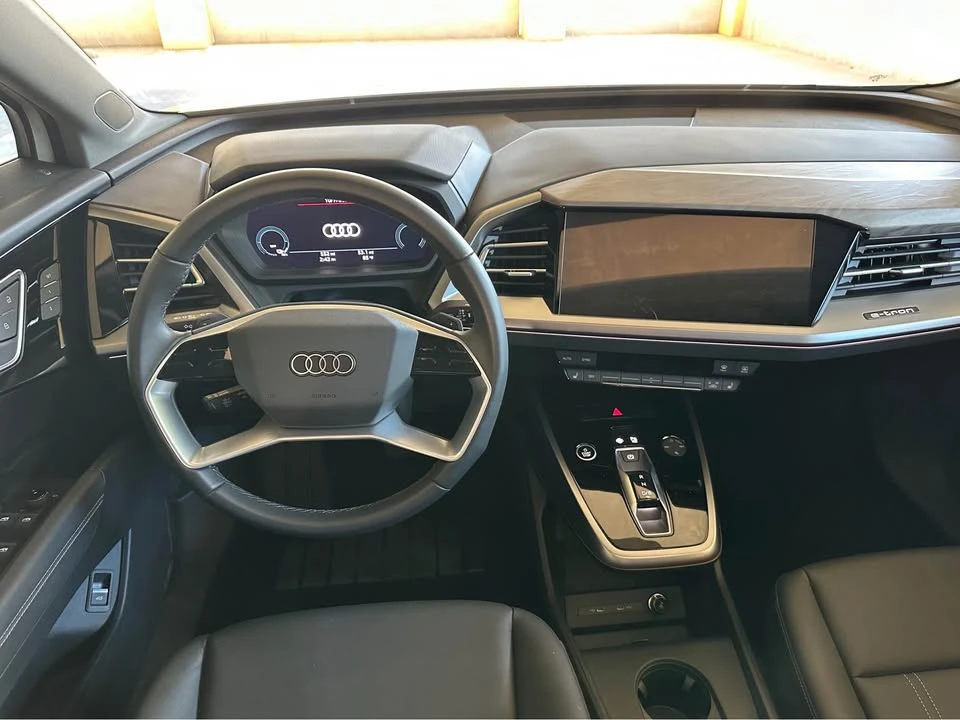 2024 Audi Q4 e-tron - Image 14 of 19
