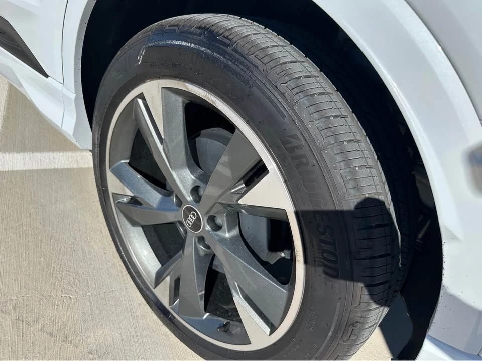 2024 Audi Q4 e-tron - Image 7 of 19