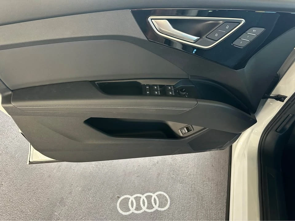 2024 Audi Q4 e-tron - Image 16 of 19