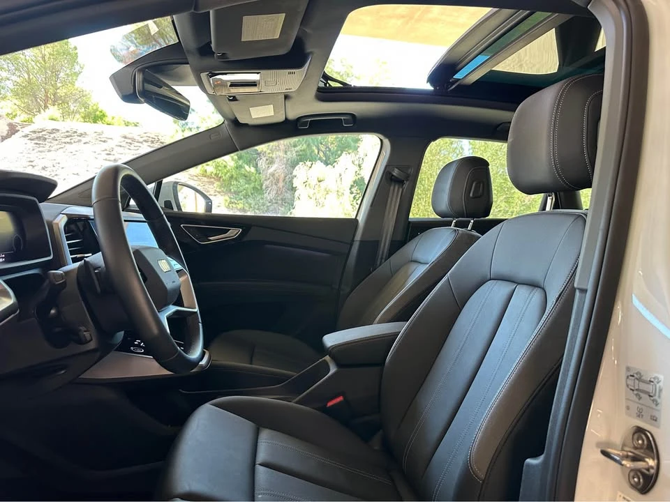 2024 Audi Q4 e-tron - Image 15 of 19