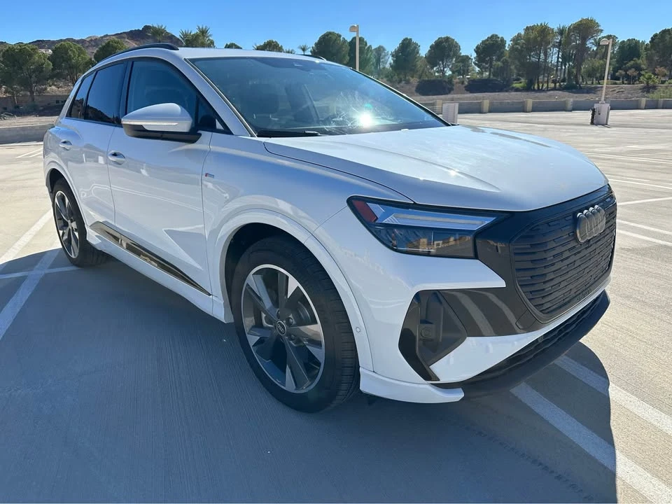 2024 Audi Q4 e-tron - Image 3 of 19