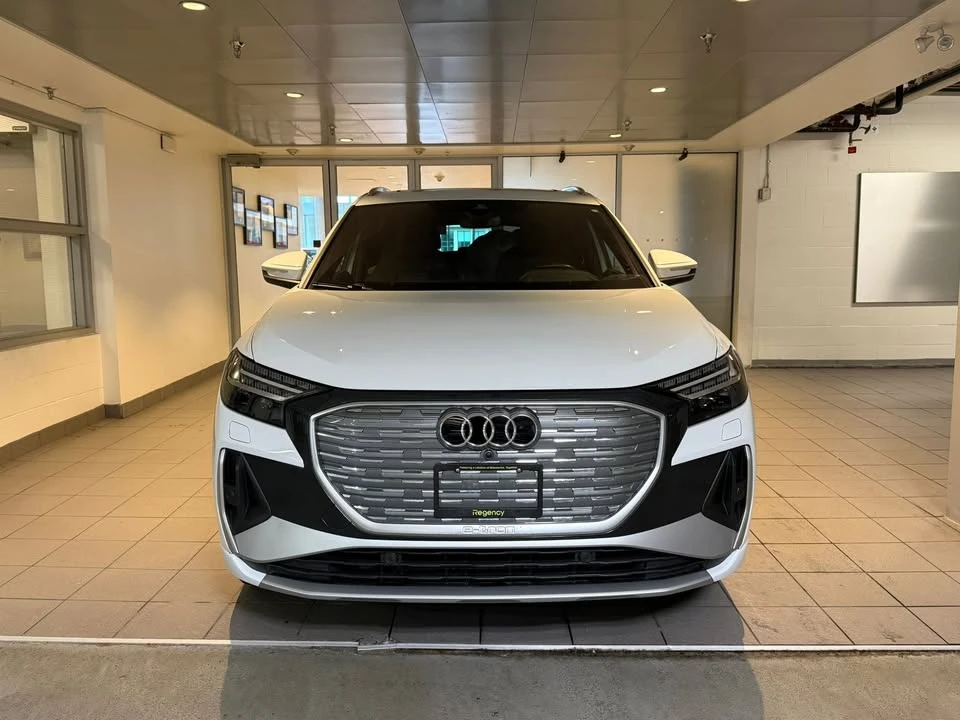 2024 Audi Q4 e-tron - Image 2 of 5