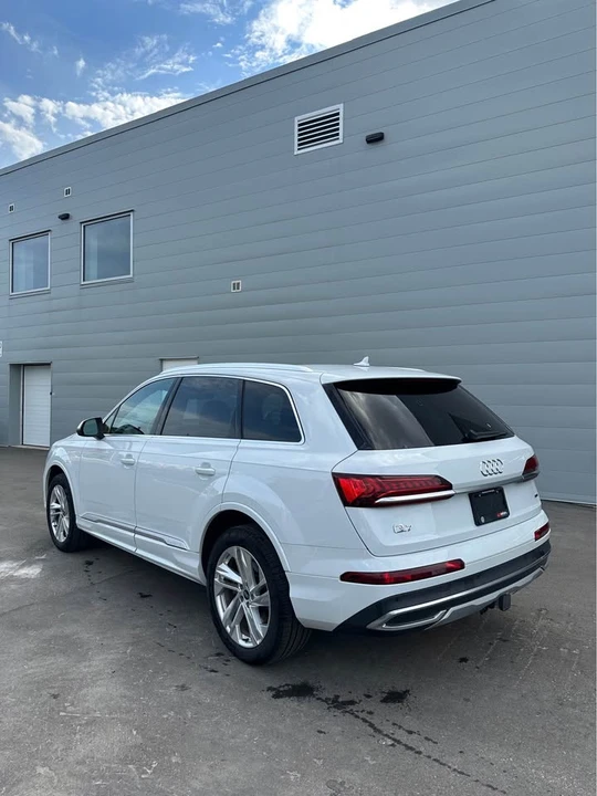 2024 Audi 4M Q7 - Image 2 of 16