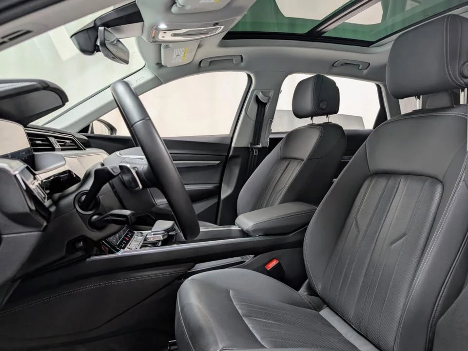 2024 Audi Q8 e-tron - Image 14 of 19