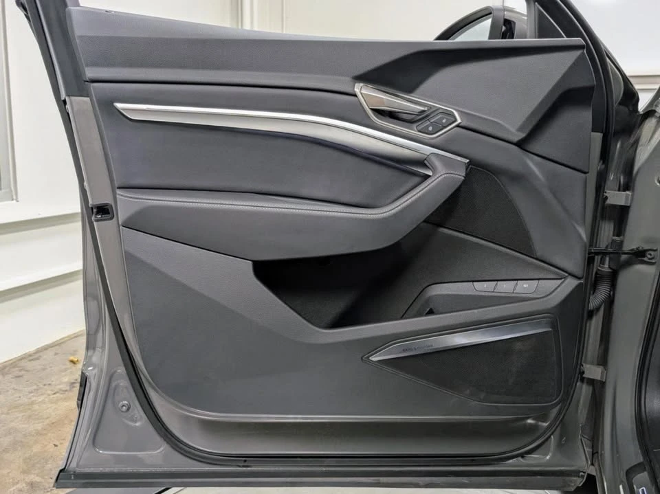 2024 Audi Q8 e-tron - Image 11 of 19