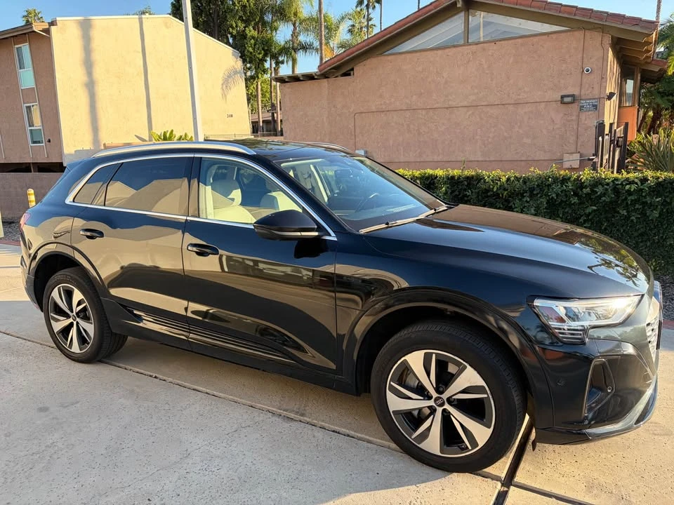 2024 Audi Q8 e-tron - Image 3 of 12